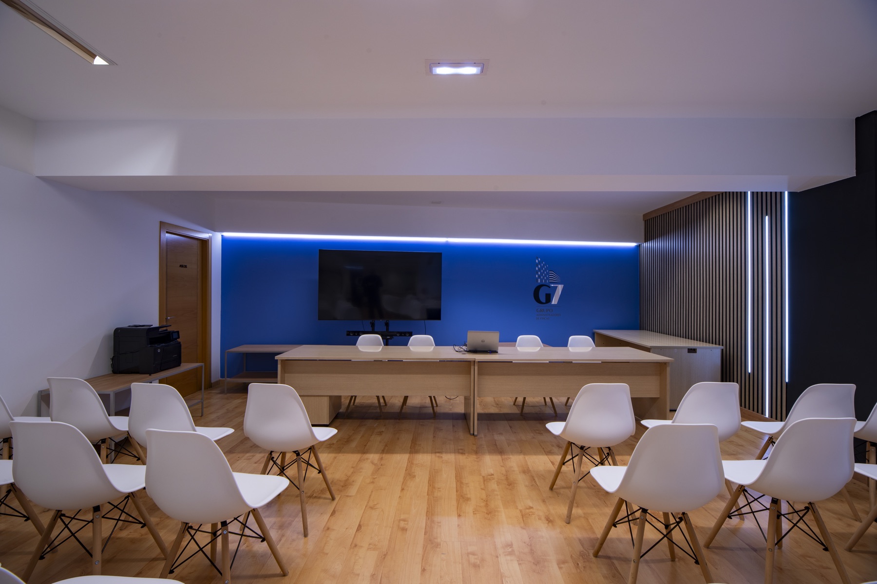 Sala de reuniones real de Grupo G7